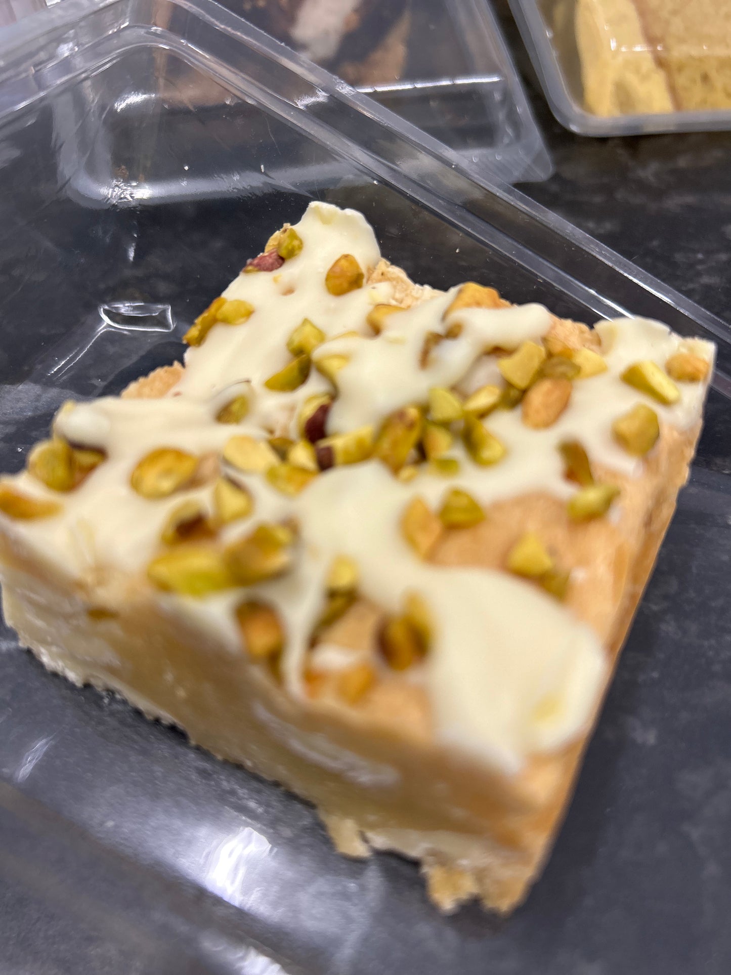 Lemon & white chocolate Blondie portion